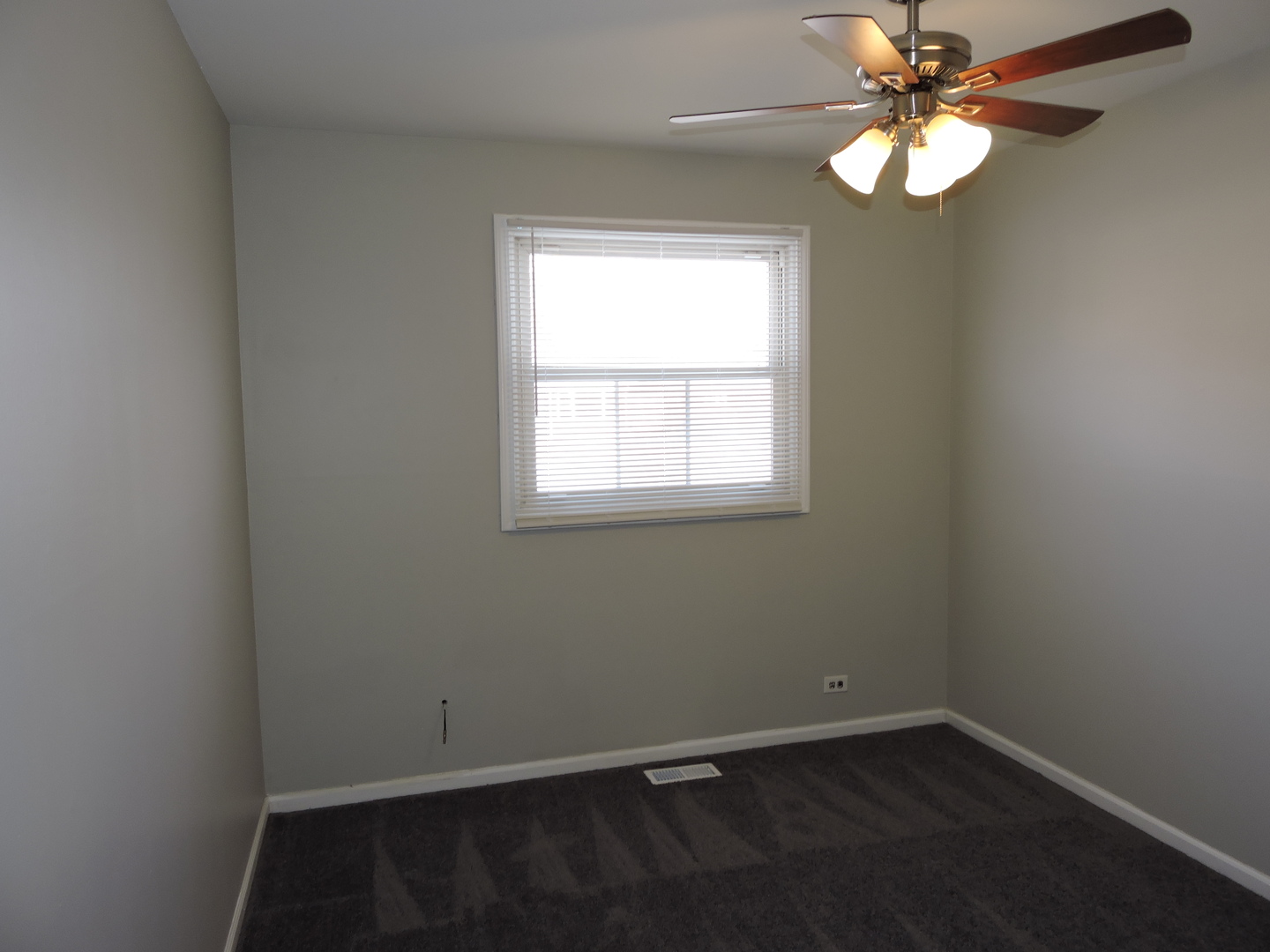 15328 Parkside Drive Markham, IL 60428 - Photo 14 of 23