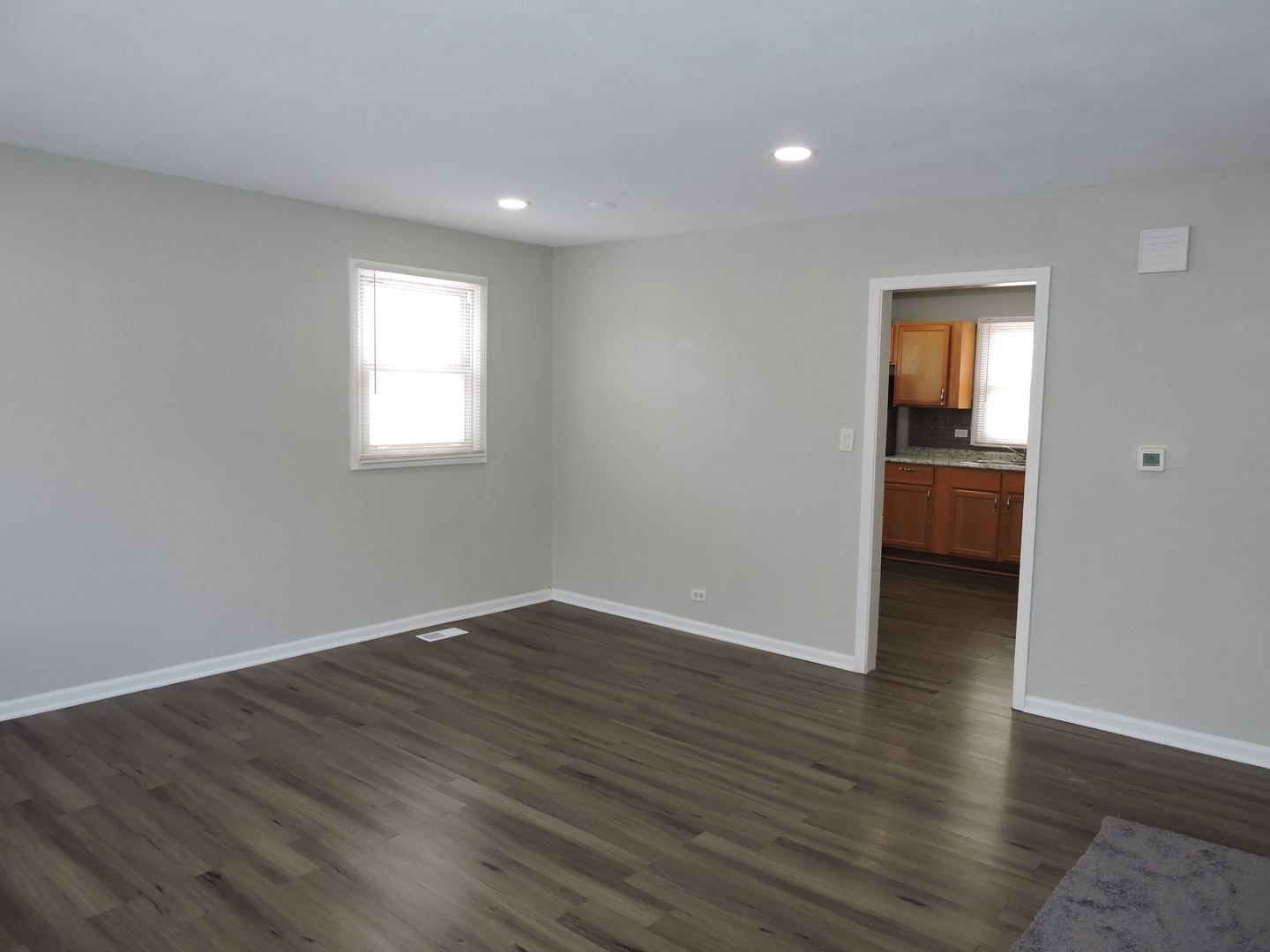 15328 Parkside Drive Markham, IL 60428 - Photo 4 of 23