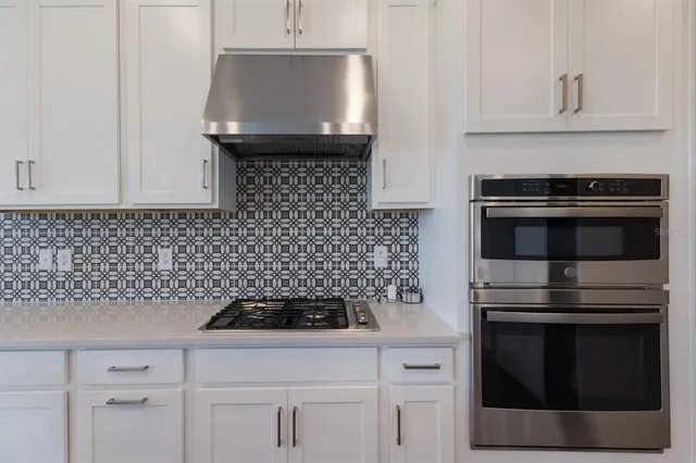 $4,650 | 9312 Tequila Sunrise Drive, Sarasota, FL 34241