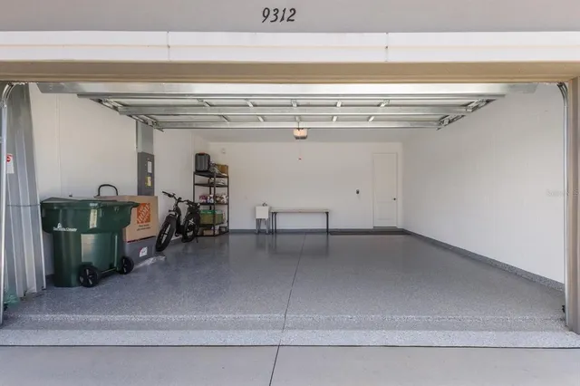 $4,650 | 9312 Tequila Sunrise Drive, Sarasota, FL 34241