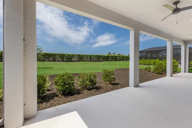 $4,650 | 9312 Tequila Sunrise Drive, Sarasota, FL 34241