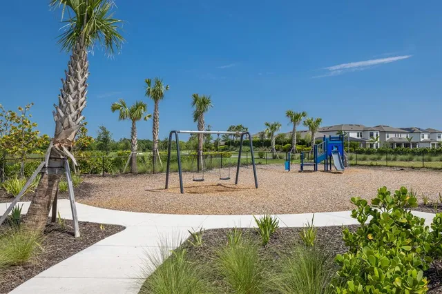 $4,650 | 9312 Tequila Sunrise Drive, Sarasota, FL 34241