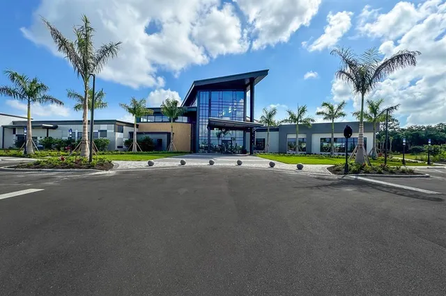 $4,650 | 9312 Tequila Sunrise Drive, Sarasota, FL 34241