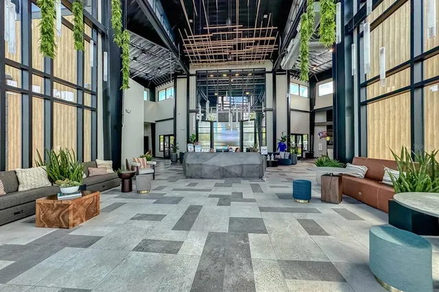 $4,650 | 9312 Tequila Sunrise Drive, Sarasota, FL 34241