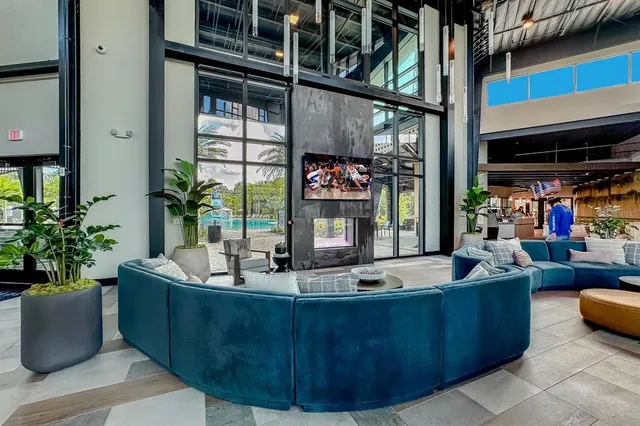 $4,650 | 9312 Tequila Sunrise Drive, Sarasota, FL 34241