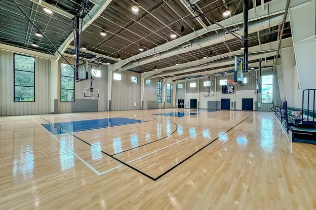 $4,650 | 9312 Tequila Sunrise Drive, Sarasota, FL 34241