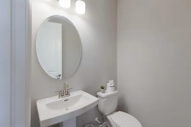 $4,650 | 9312 Tequila Sunrise Drive, Sarasota, FL 34241