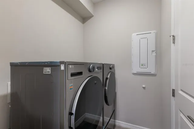 $4,650 | 9312 Tequila Sunrise Drive, Sarasota, FL 34241