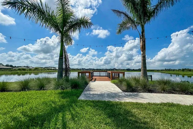 $4,650 | 9312 Tequila Sunrise Drive, Sarasota, FL 34241