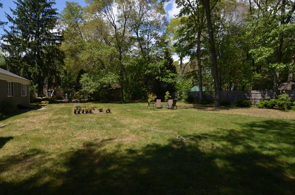 55 Lamson Road Barrington, RI 02806 - Photo 3 of 23 Gallery Image 3