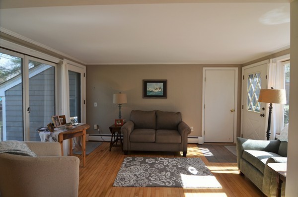 55 Lamson Road Barrington, RI 02806 - Photo 4 of 23 Gallery Image 4