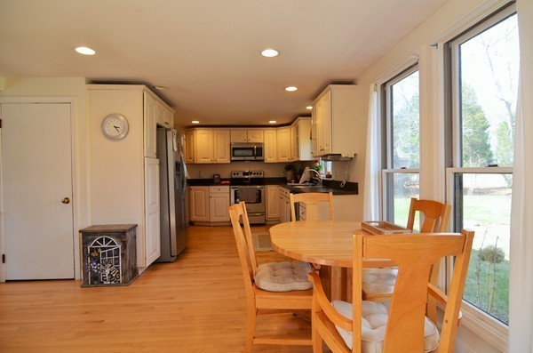 55 Lamson Road Barrington, RI 02806 - Photo 7 of 23 Gallery Image 7