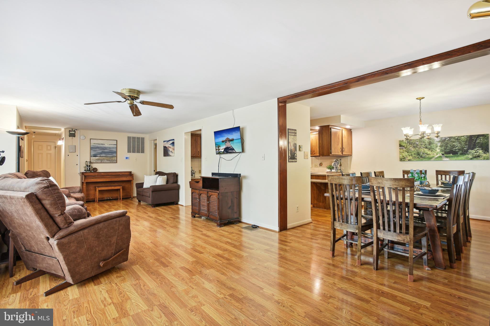 43536 Spinks Ferry Road Leesburg, VA 20176 - Photo 13 of 33 View from entrance