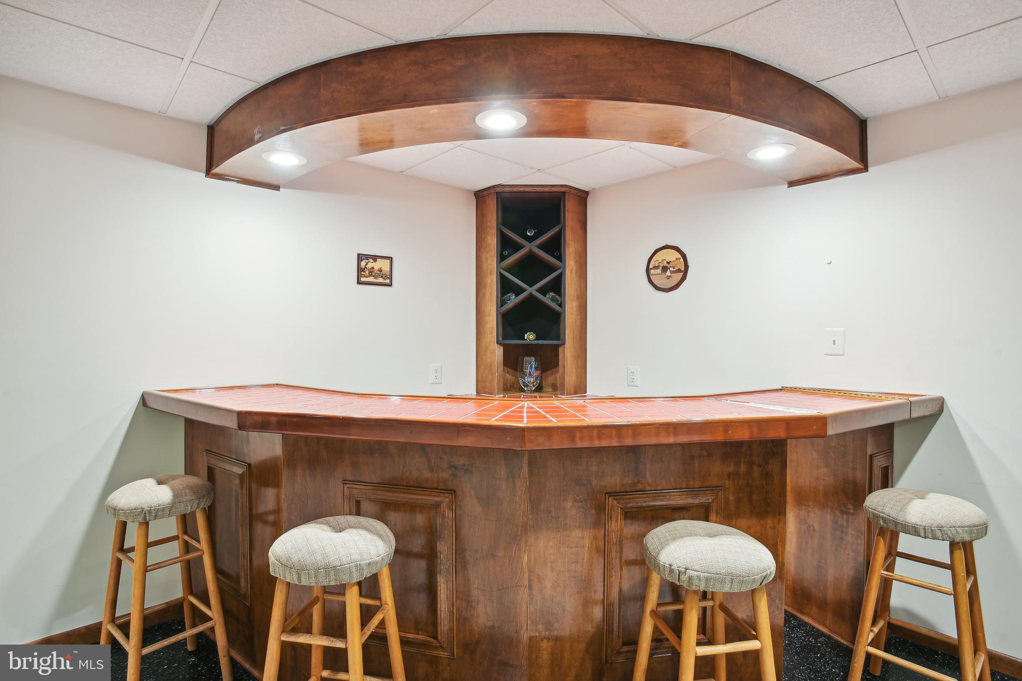 43536 Spinks Ferry Road Leesburg, VA 20176 - Photo 27 of 33 Basement bar