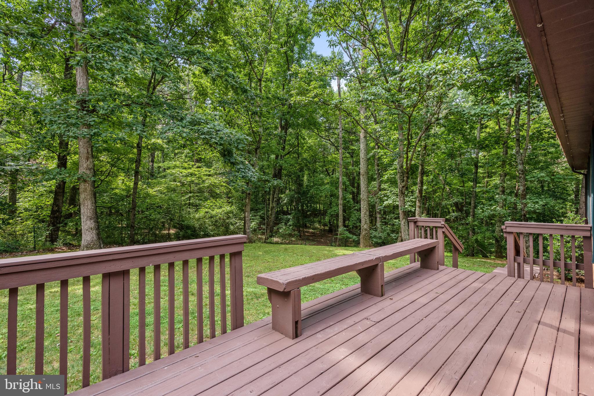 43536 Spinks Ferry Road Leesburg, VA 20176 - Photo 31 of 33 Back deck and yard