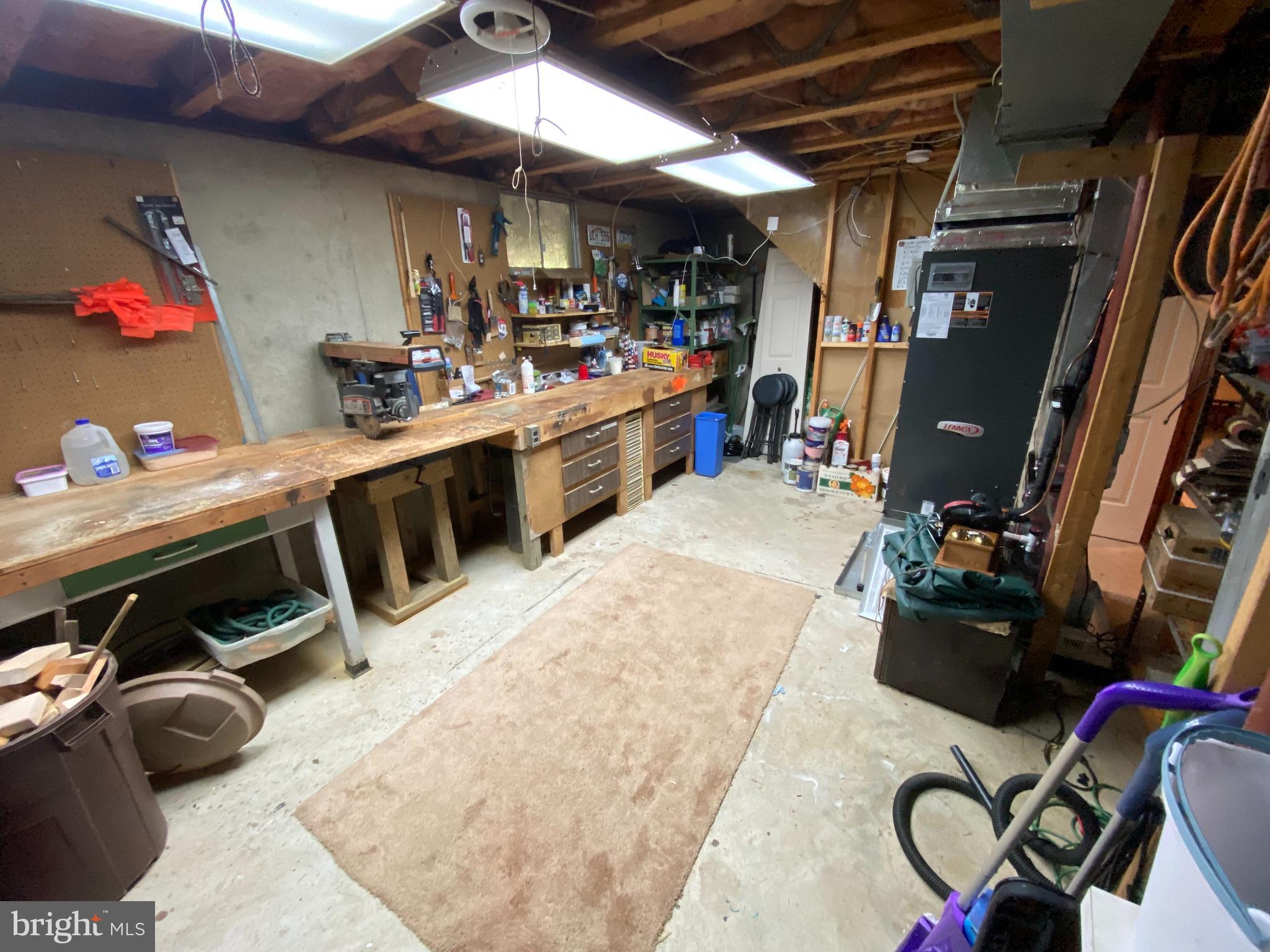 43536 Spinks Ferry Road Leesburg, VA 20176 - Photo 33 of 33 Workroom