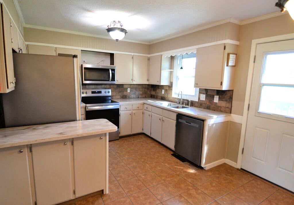 1206 Queens Road Kirksville, MO 63501 - Photo 6 of 33 Gallery Image 6