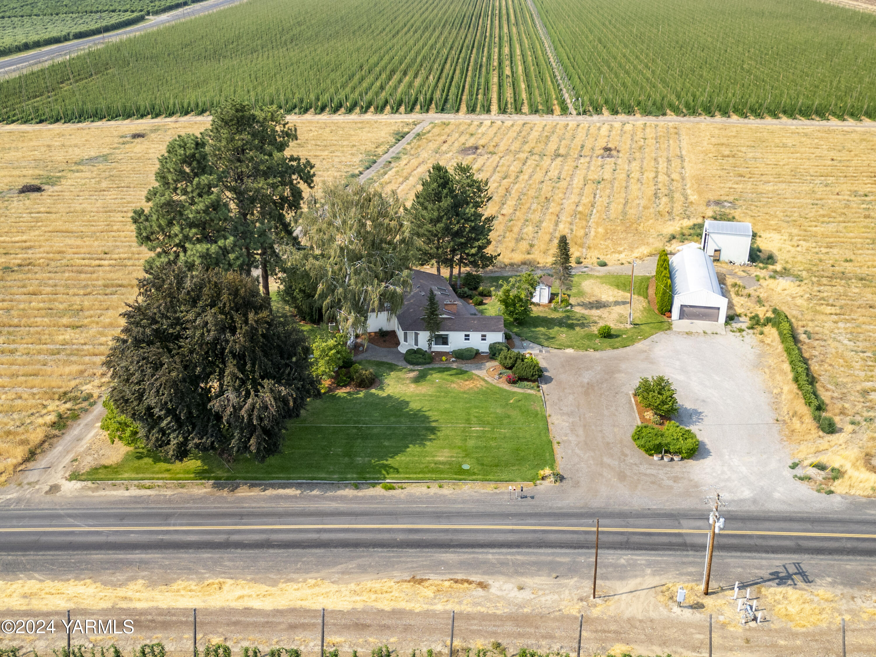 149402 McCreadie Road Prosser, WA 99350 - Photo 53 of 58 a view of swimming pool with a yard and sitting area