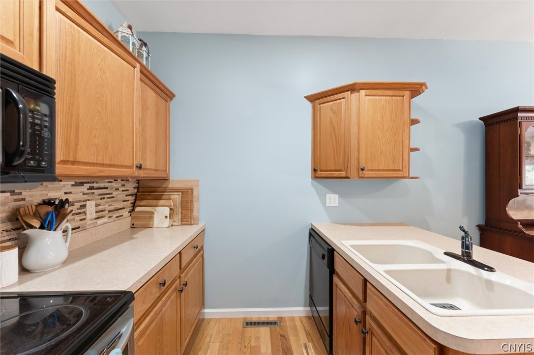 4020 Long Branch Road Salina, NY 13090 - Photo 11 of 45 Gallery Image 11
