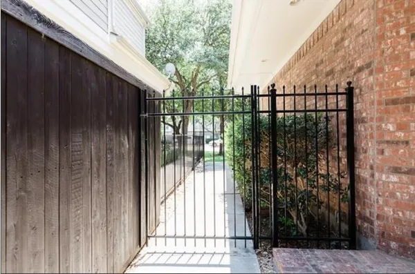 $3,850 | 4525 West University Boulevard, Dallas, TX 75209