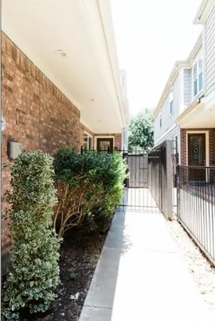 $3,850 | 4525 West University Boulevard, Dallas, TX 75209