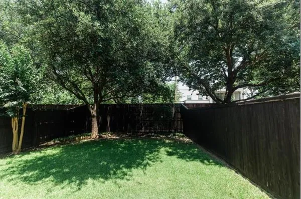 $3,850 | 4525 West University Boulevard, Dallas, TX 75209