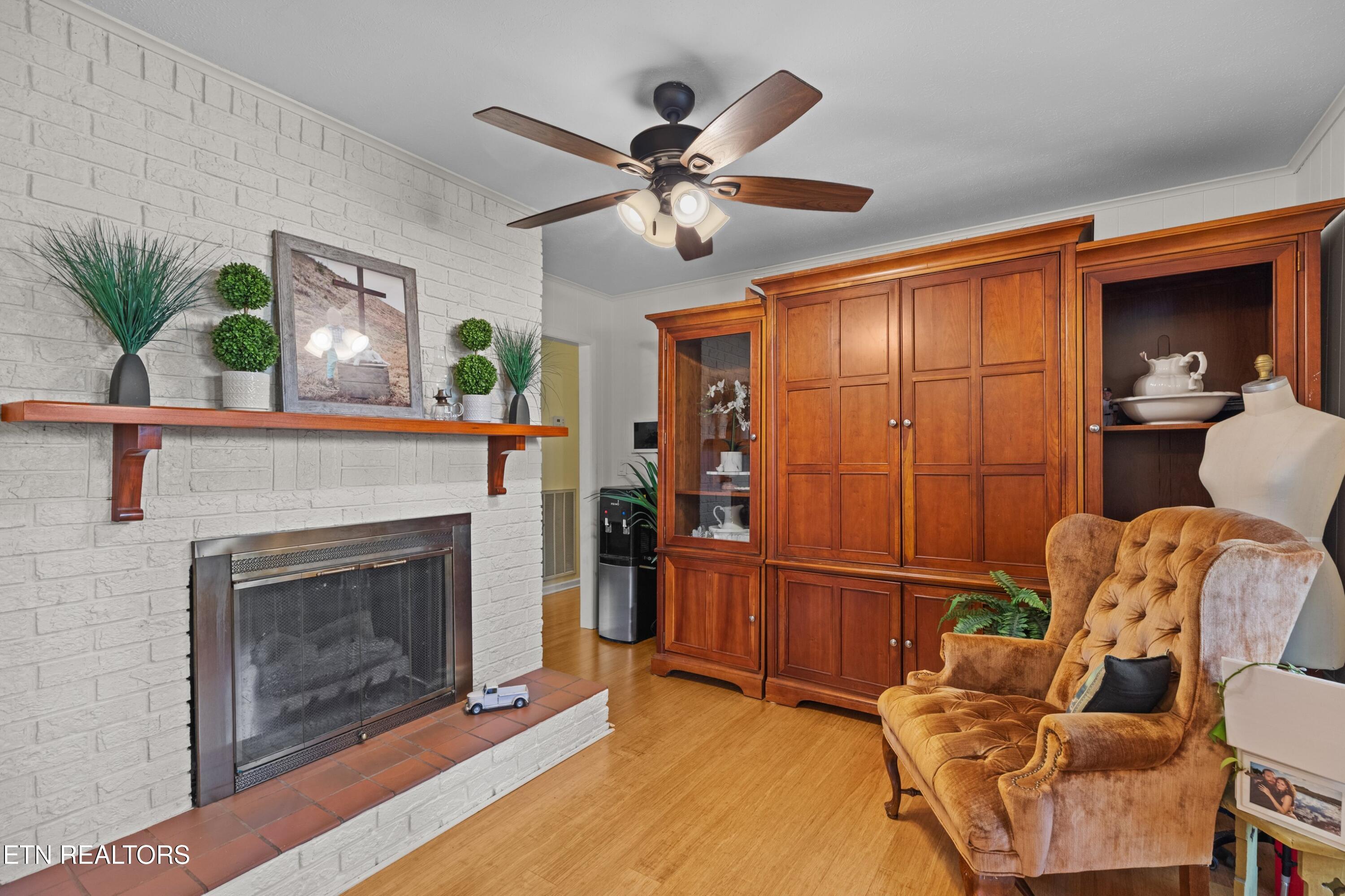 1060 Sunset Circle Newport, TN 37821 - Photo 14 of 46 014-1060SunsetCircle-Newport-TN-37821-SM