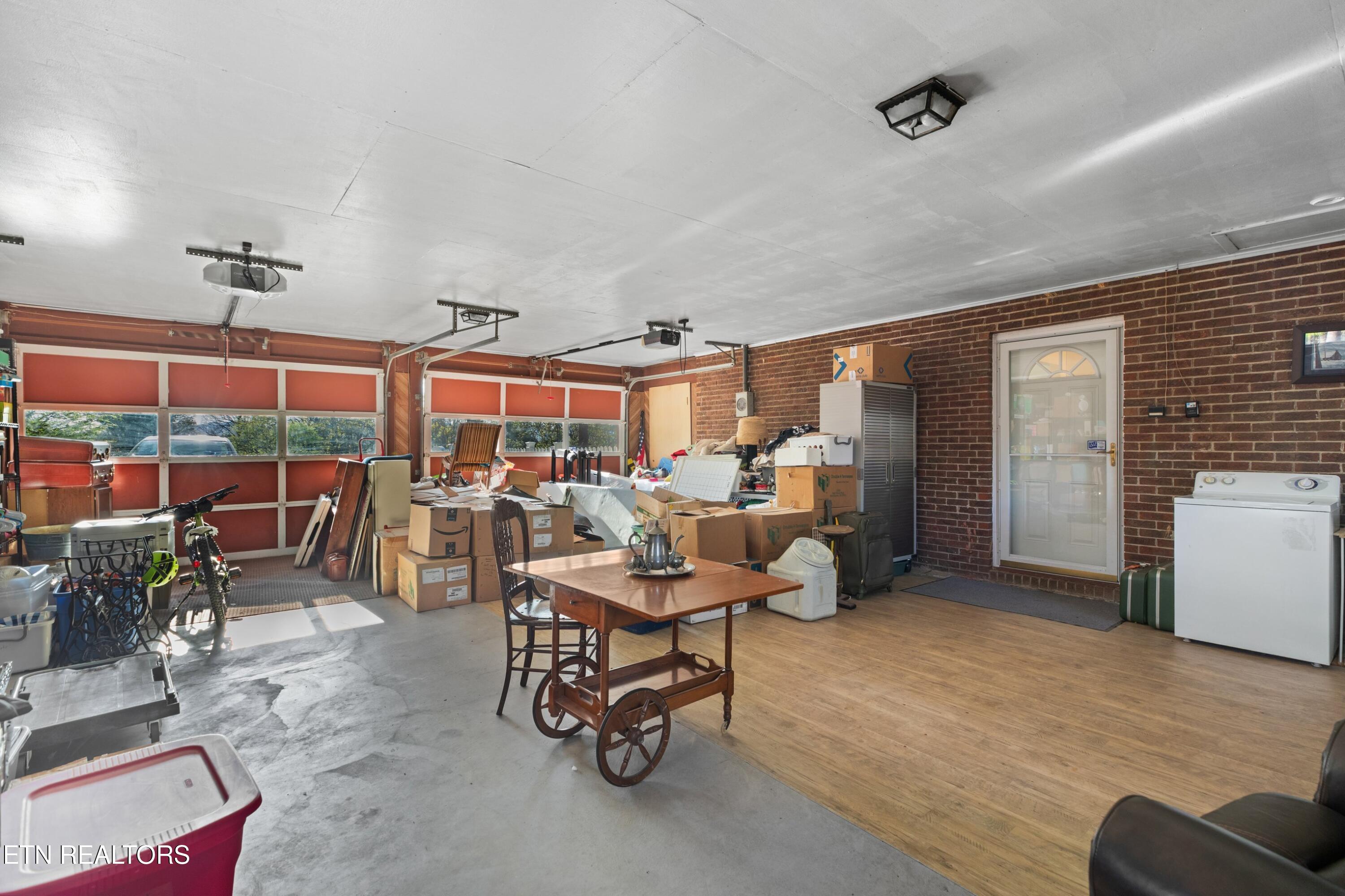1060 Sunset Circle Newport, TN 37821 - Photo 17 of 46 017-1060SunsetCircle-Newport-TN-37821-SM