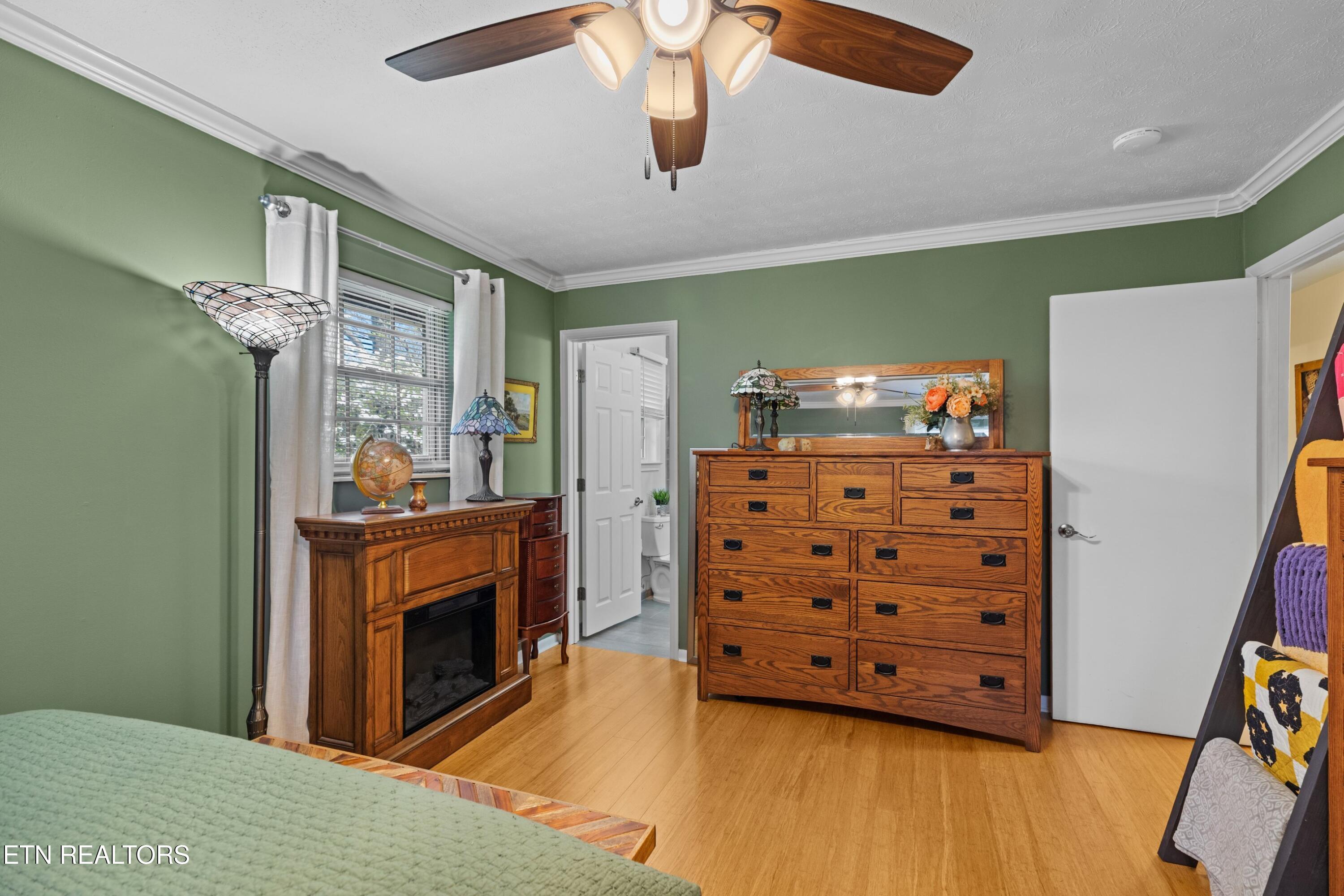 1060 Sunset Circle Newport, TN 37821 - Photo 21 of 46 Primary Bedroom