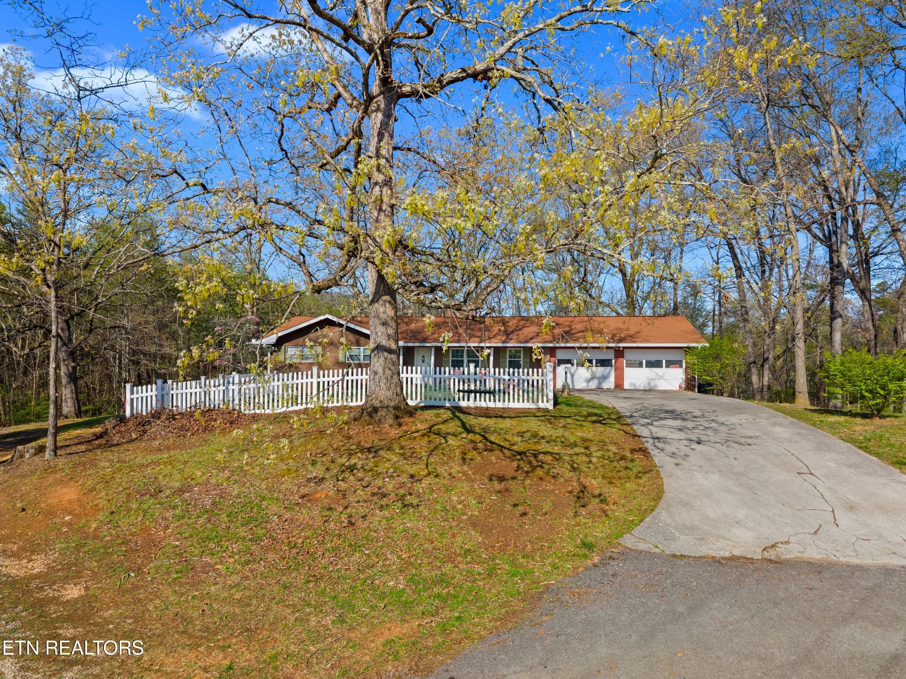 1060 Sunset Circle Newport, TN 37821 - Photo 42 of 46 045-1060SunsetCircle-Newport-TN-37821-SM