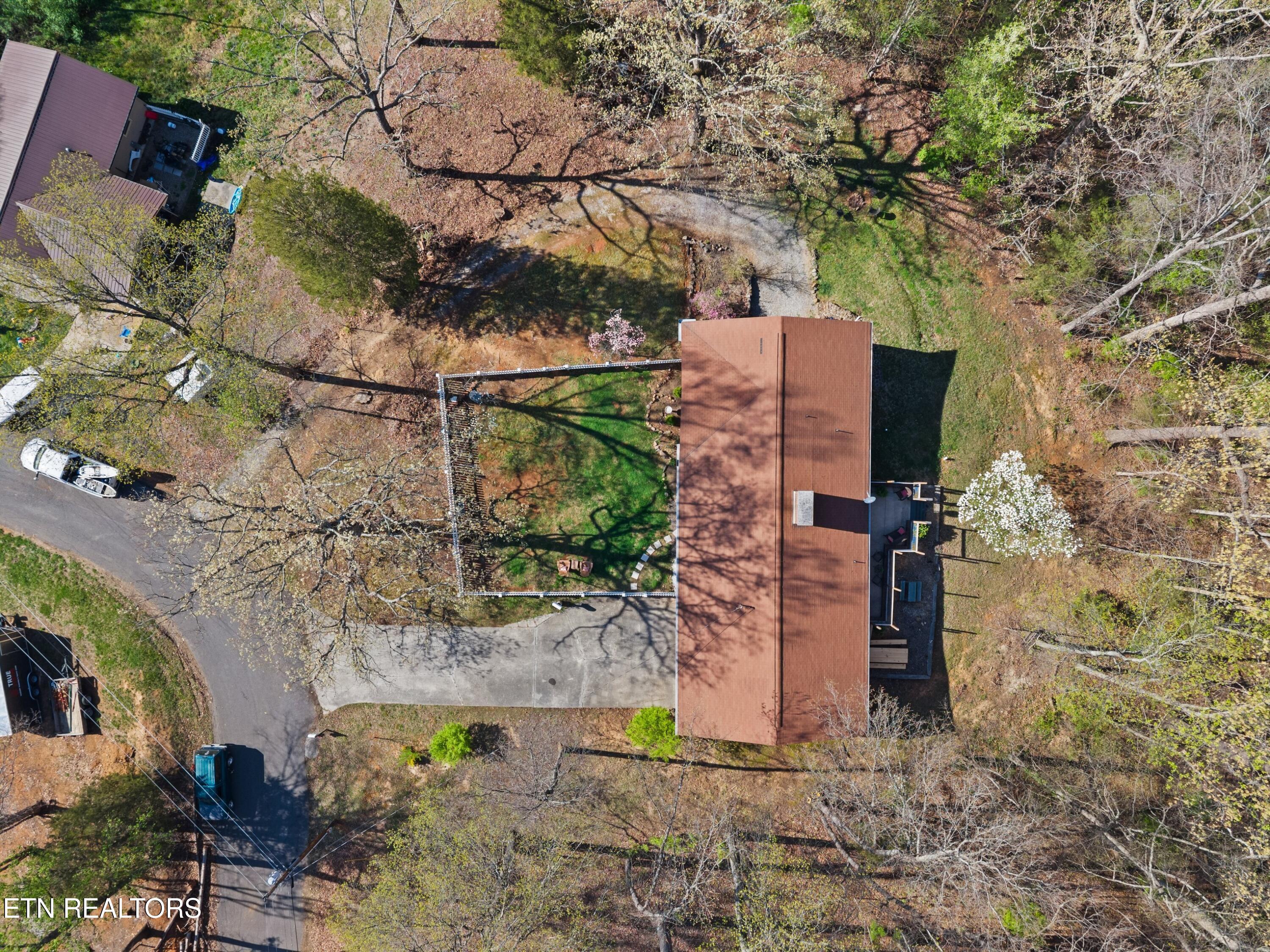 1060 Sunset Circle Newport, TN 37821 - Photo 45 of 46 048-1060SunsetCircle-Newport-TN-37821-SM