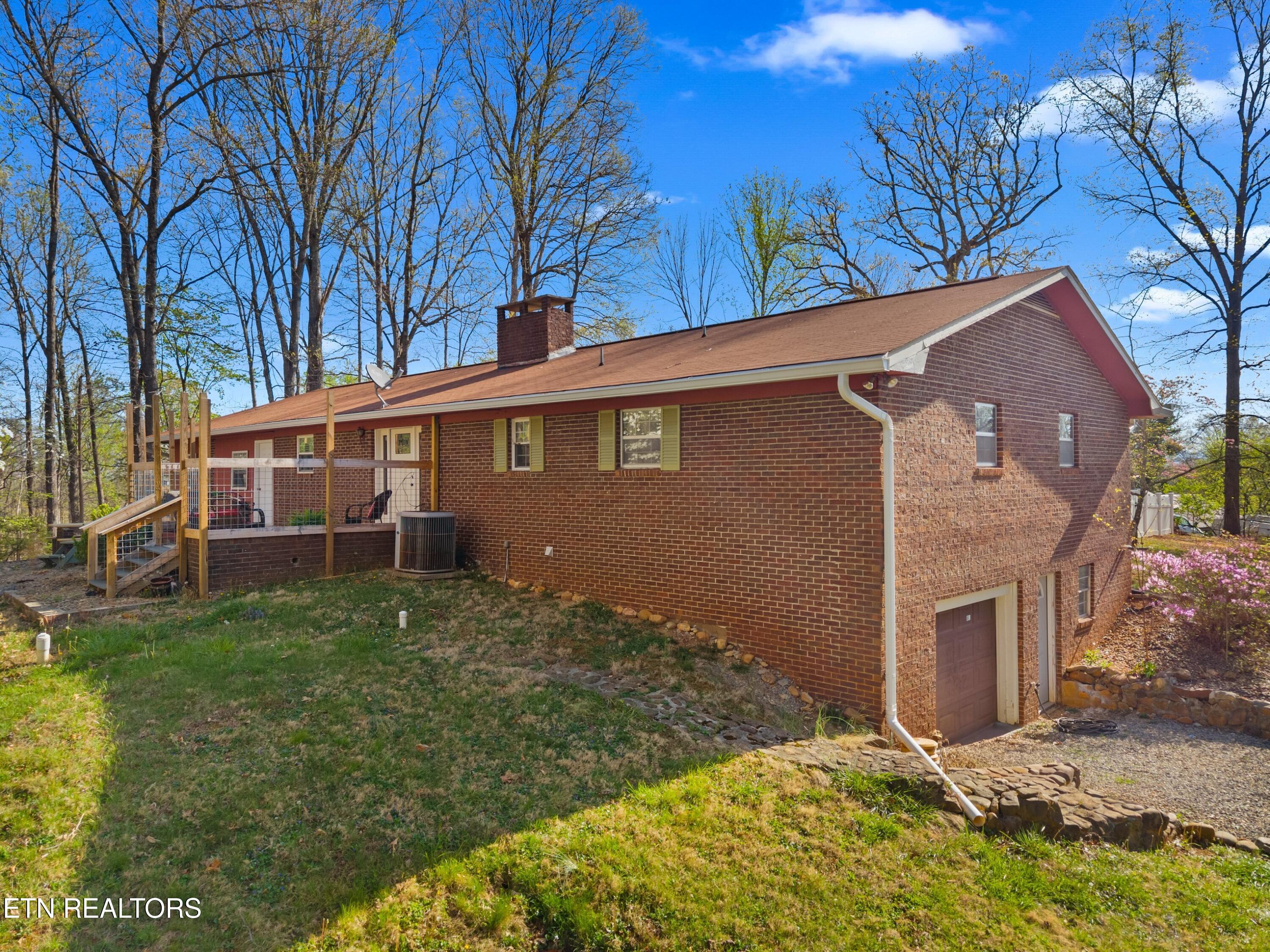 1060 Sunset Circle Newport, TN 37821 - Photo 5 of 46 005-1060SunsetCircle-Newport-TN-37821-SM