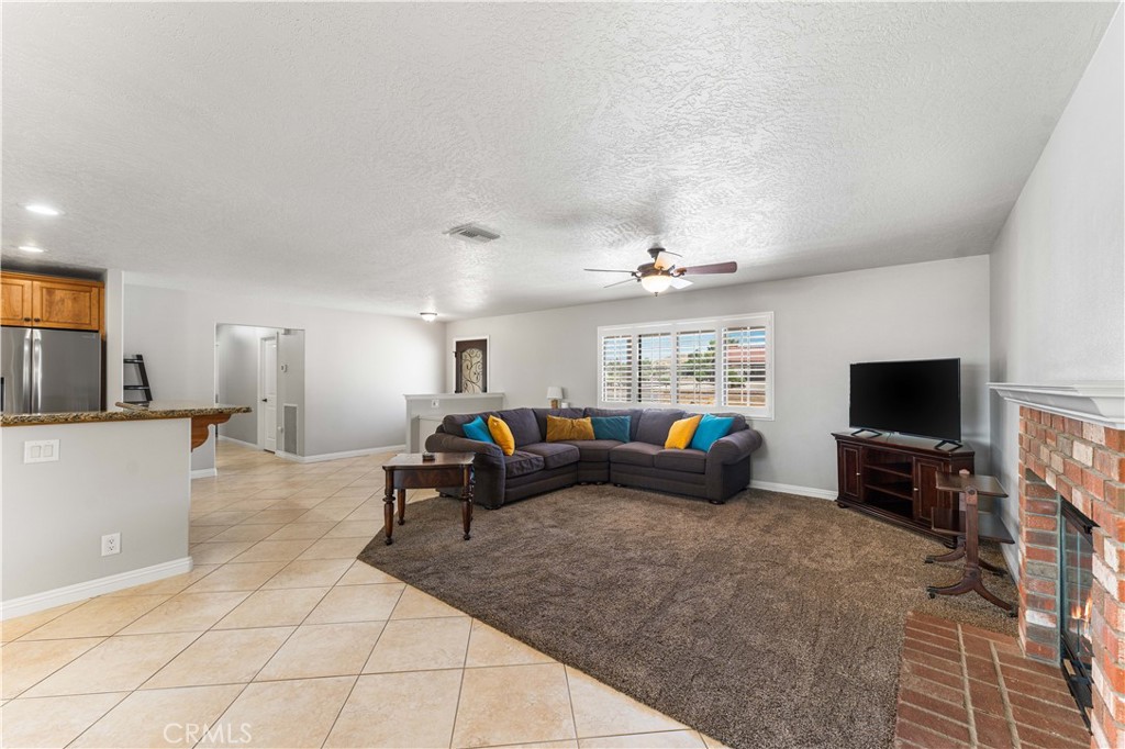 16311 Nosoni Road Apple Valley, CA 92307 - Photo 17 of 44