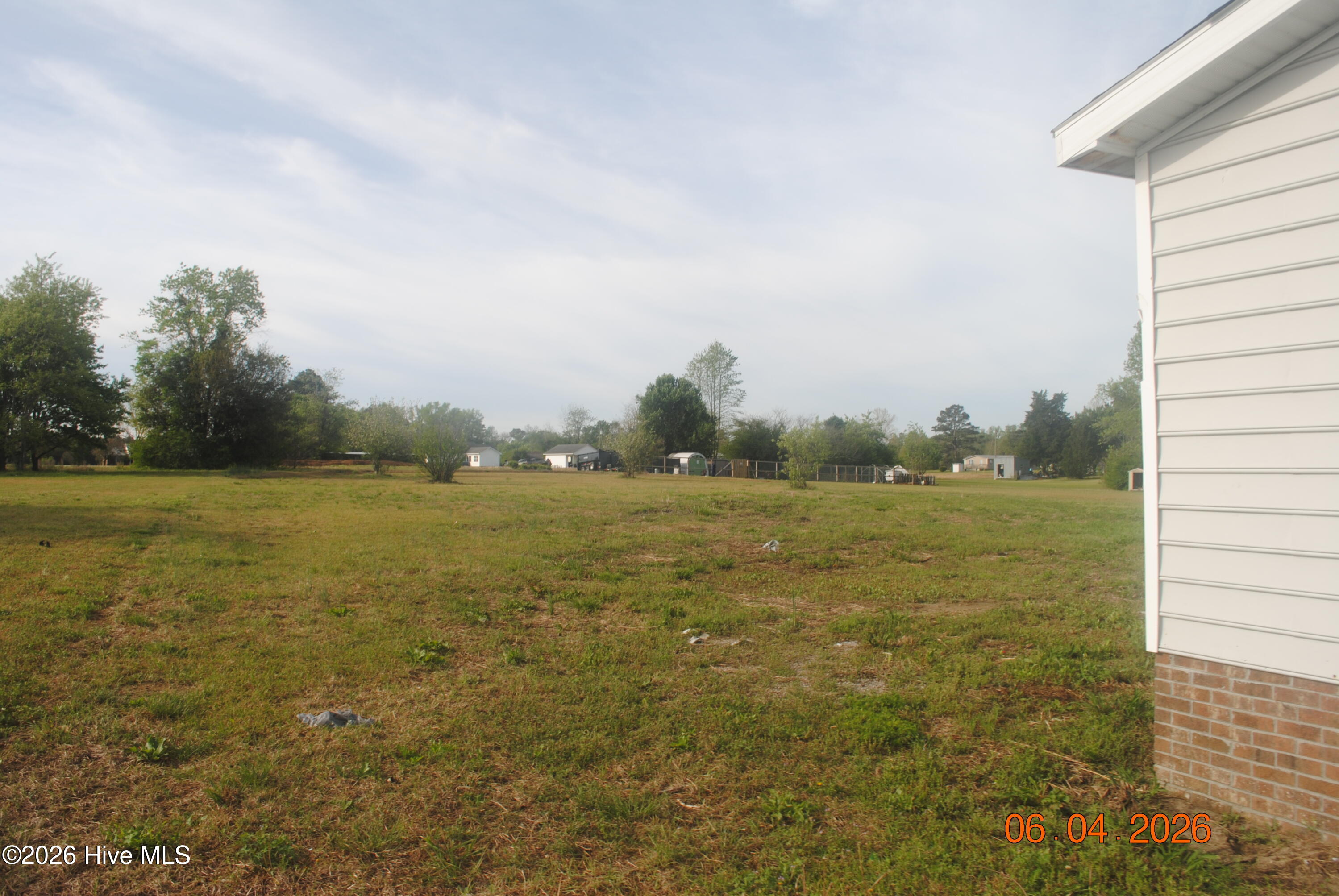 116 Sayers Lane Richlands, NC 28574 - Photo 3 of 17 DSC_0147