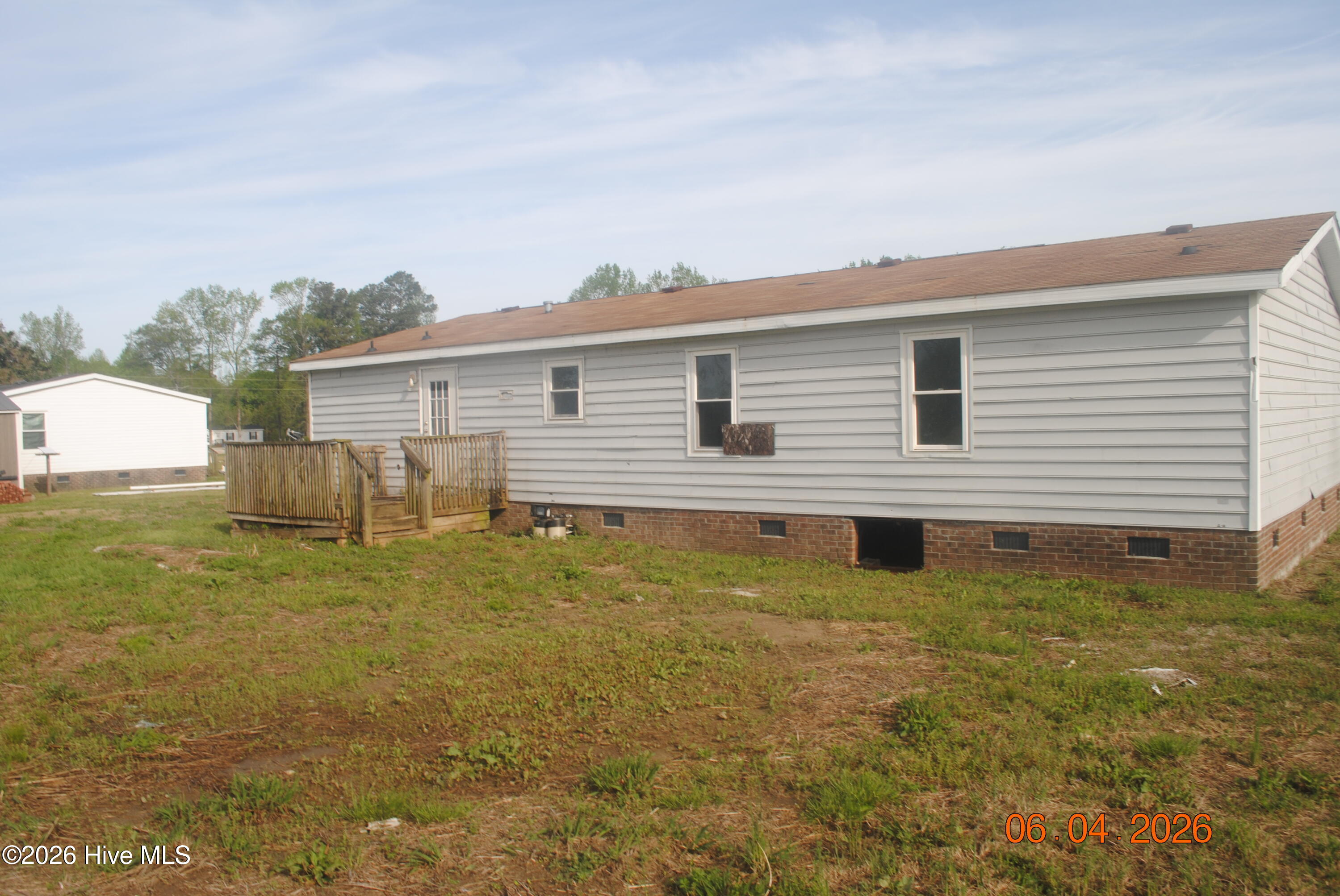 116 Sayers Lane Richlands, NC 28574 - Photo 4 of 17 DSC_0148