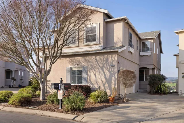 $988,000 | 19800 John Drive, Unit 15B, Castro Valley, CA 94546