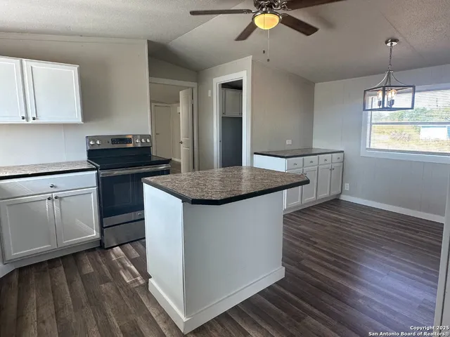 $72,500 | 175 Cr 481, Stockdale, TX 78143