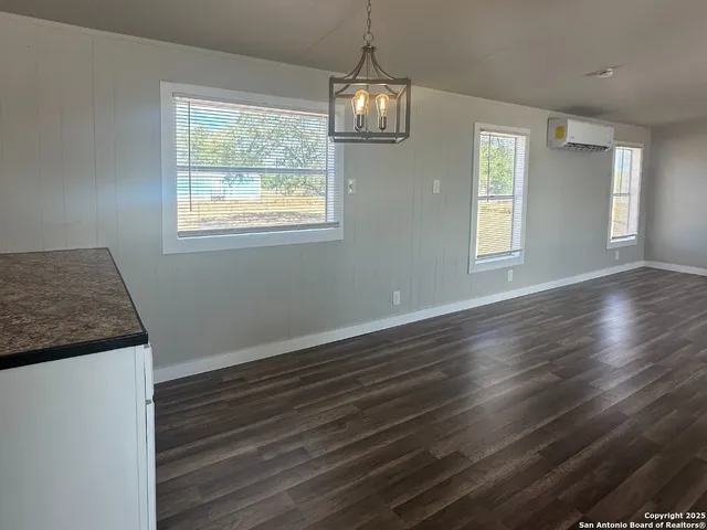 $72,500 | 175 Cr 481, Stockdale, TX 78143