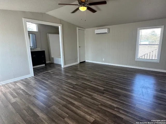 $72,500 | 175 Cr 481, Stockdale, TX 78143