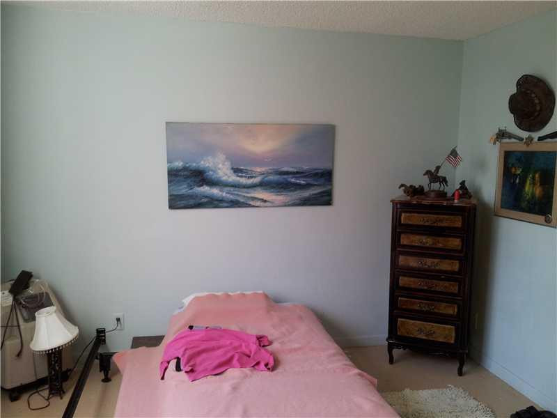 7950 West McNab Road, Unit 204 Tamarac, FL 33321 - Photo 5 of 7 Bathroom Master
