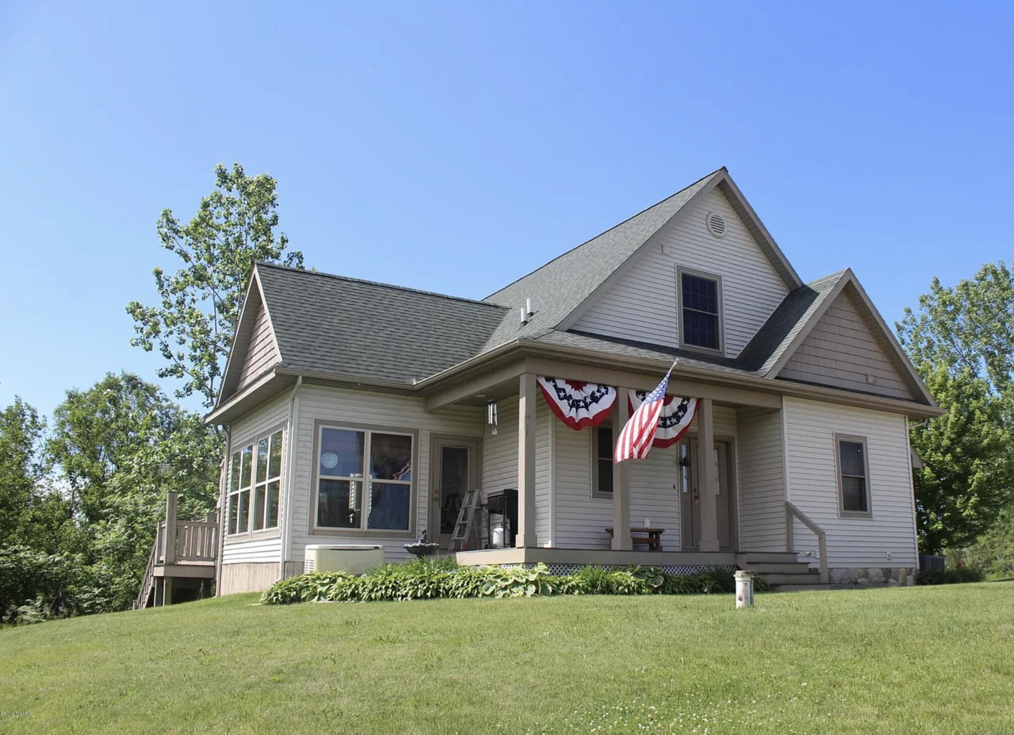 511 East Southern Road Coldwater, MI 49036 - Photo 2 of 49 511 E Southern Rd