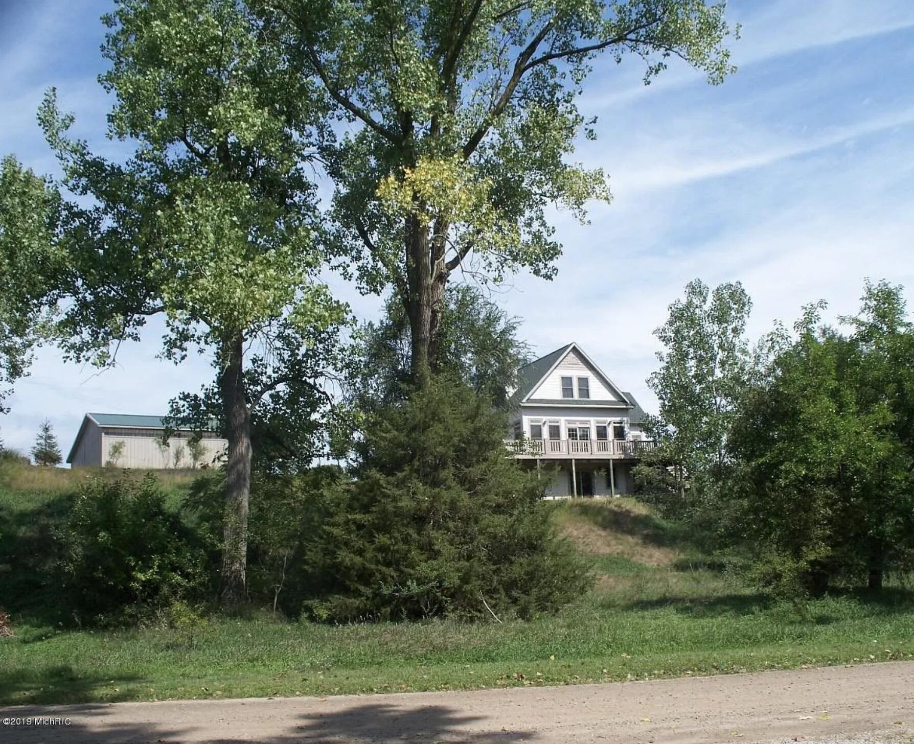 511 East Southern Road Coldwater, MI 49036 - Photo 3 of 49 511 E Southern Rd