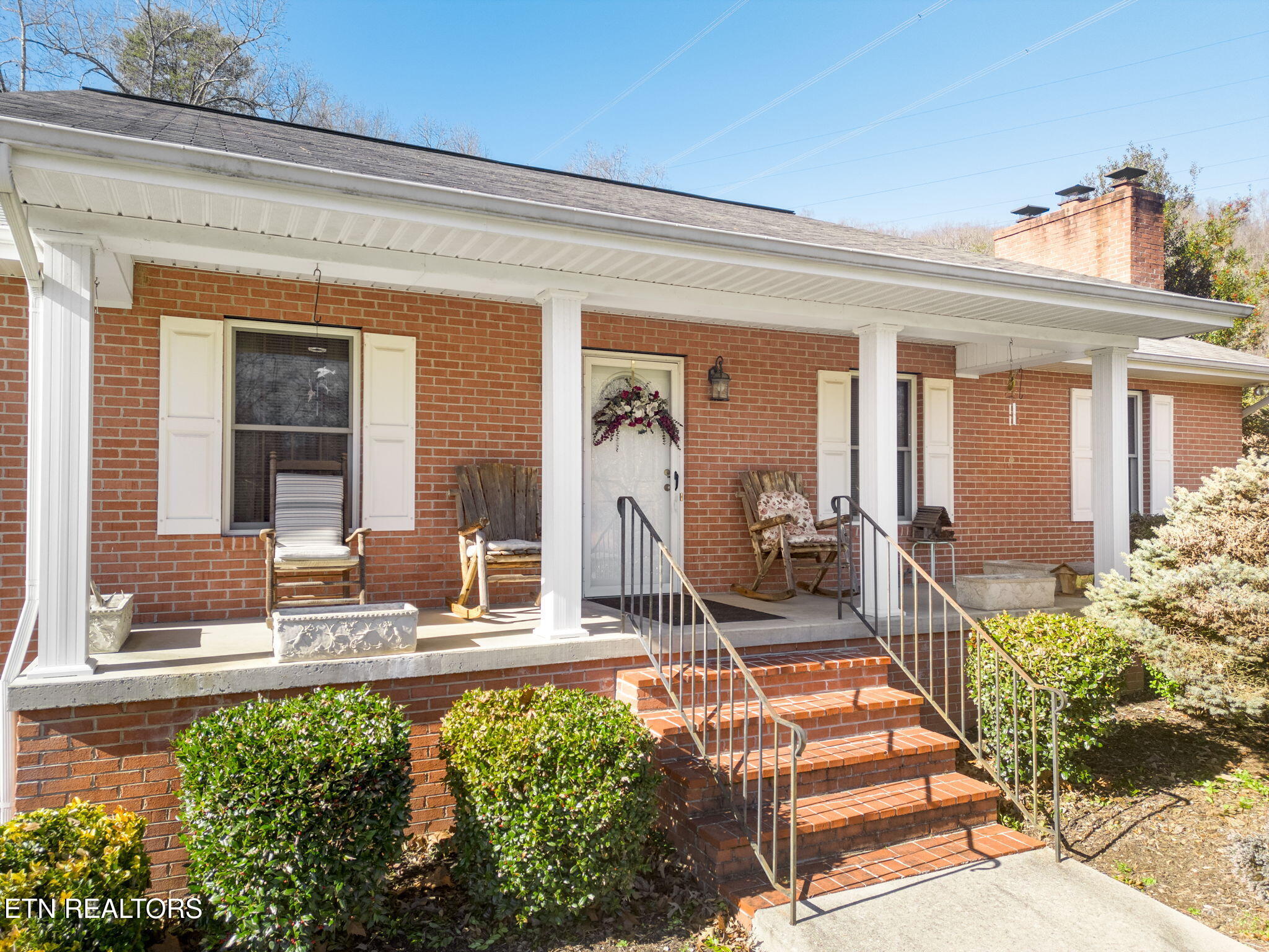 10745 Rutledge Pike Blaine, TN 37709 - Photo 3 of 42 3-web-or-mls-003--FULL
