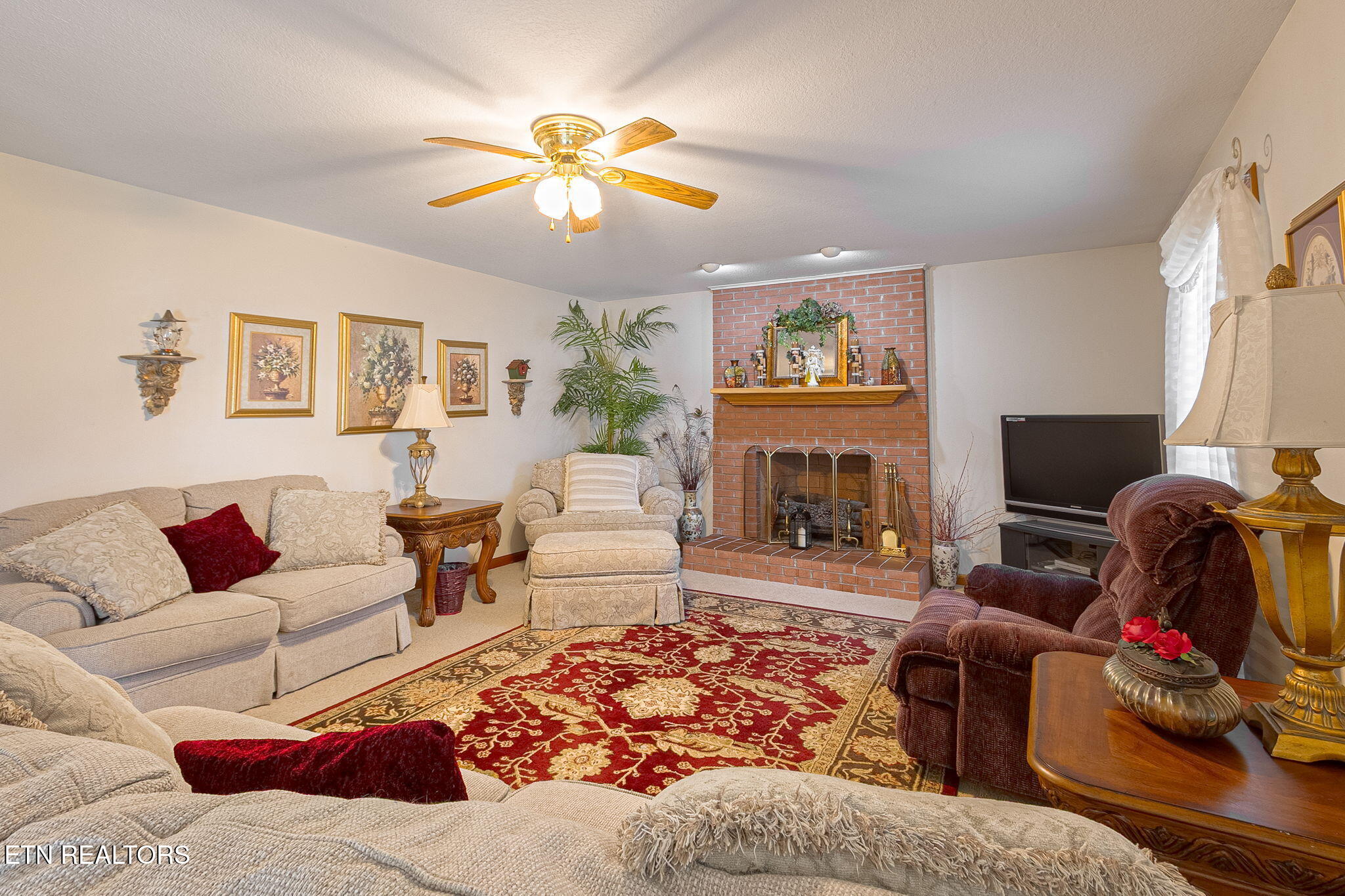 10745 Rutledge Pike Blaine, TN 37709 - Photo 6 of 42 6-web-or-mls-006--FULL