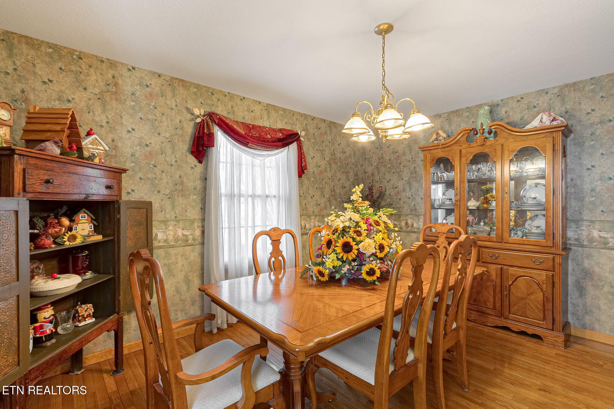 10745 Rutledge Pike Blaine, TN 37709 - Photo 10 of 42 10-web-or-mls-010--FULL