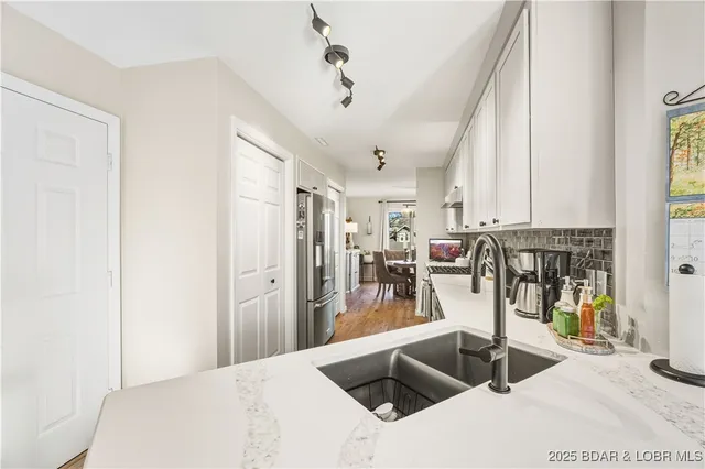 $459,900 | 5775 Bluebird Circle, Osage Beach, MO 65065