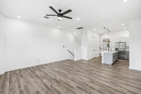 $375,000 | 1404 Mansfield Street, Houston, TX 77091