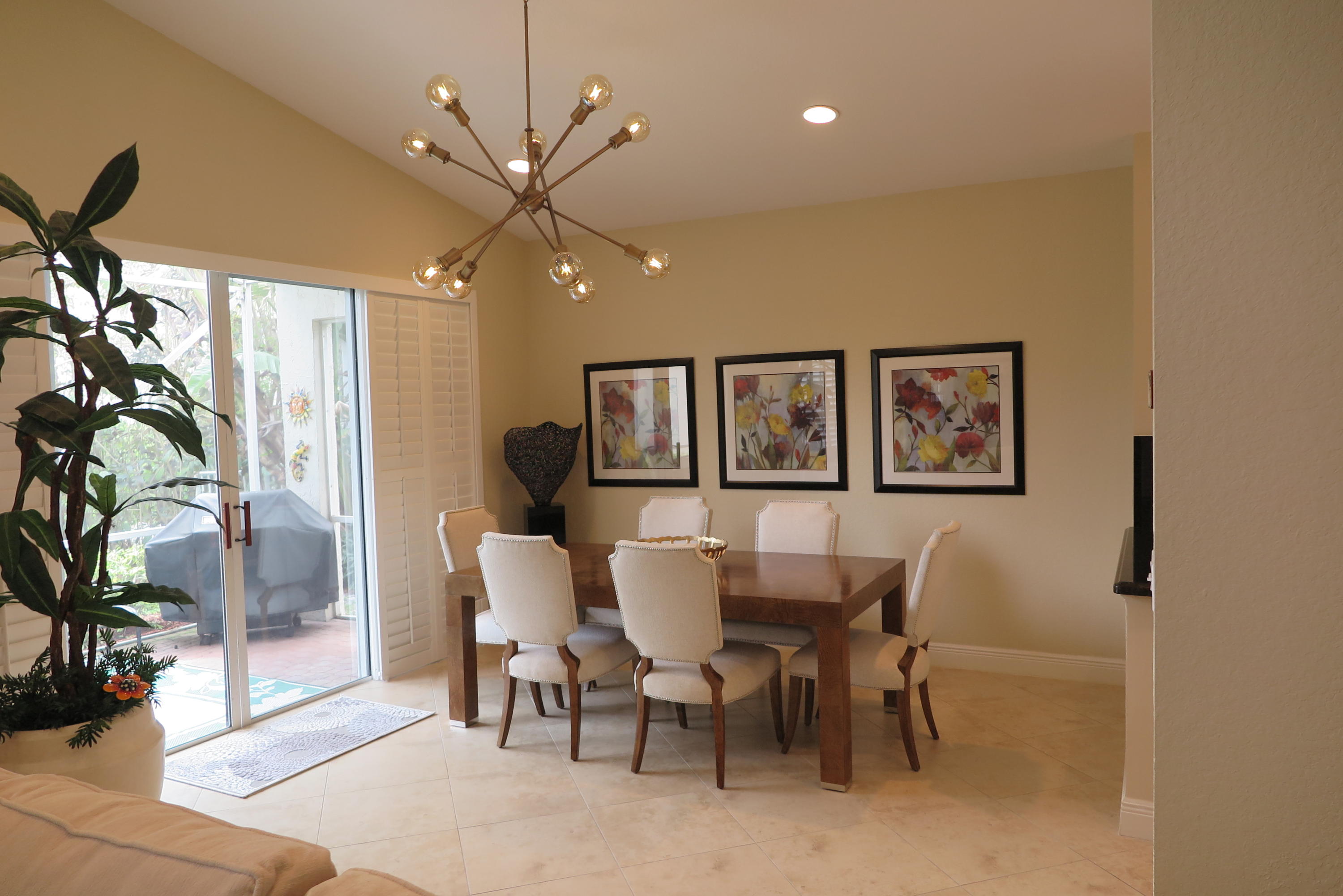 23290 Torre Circle Boca Raton, FL 33433 - Photo 4 of 20 family room or dining