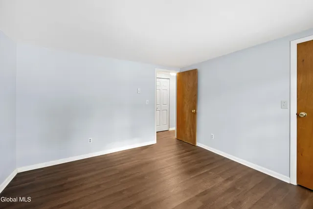 $2,300 | 9 Wake Robin Road, Ballston Spa, NY 12020