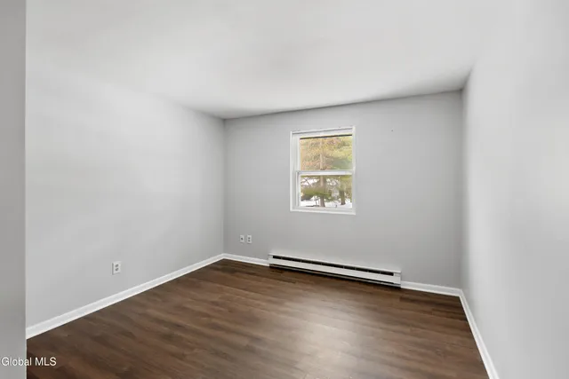 $2,300 | 9 Wake Robin Road, Ballston Spa, NY 12020